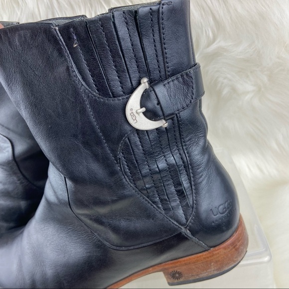 UGG LEATHER FINNEGAN BOOTIES - Picture 10 of 12